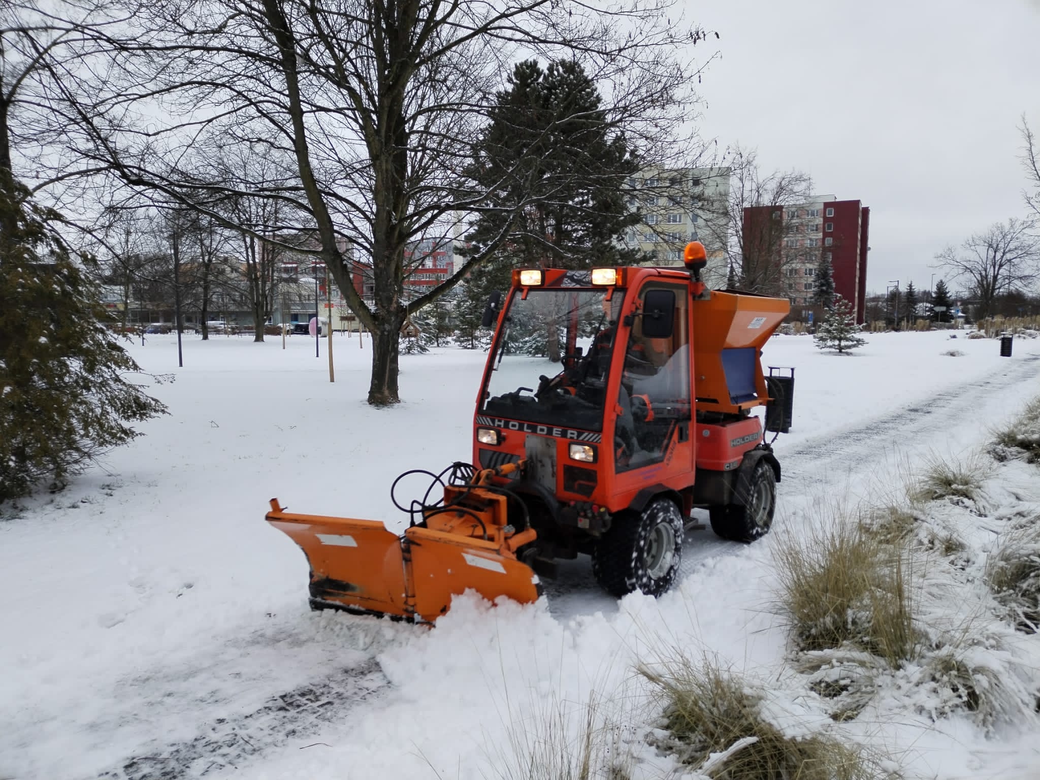 DC4FC272-B4E8-44DF-98A8-F50F079F0554